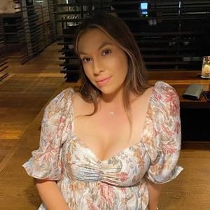 Meet your Posher, Kira